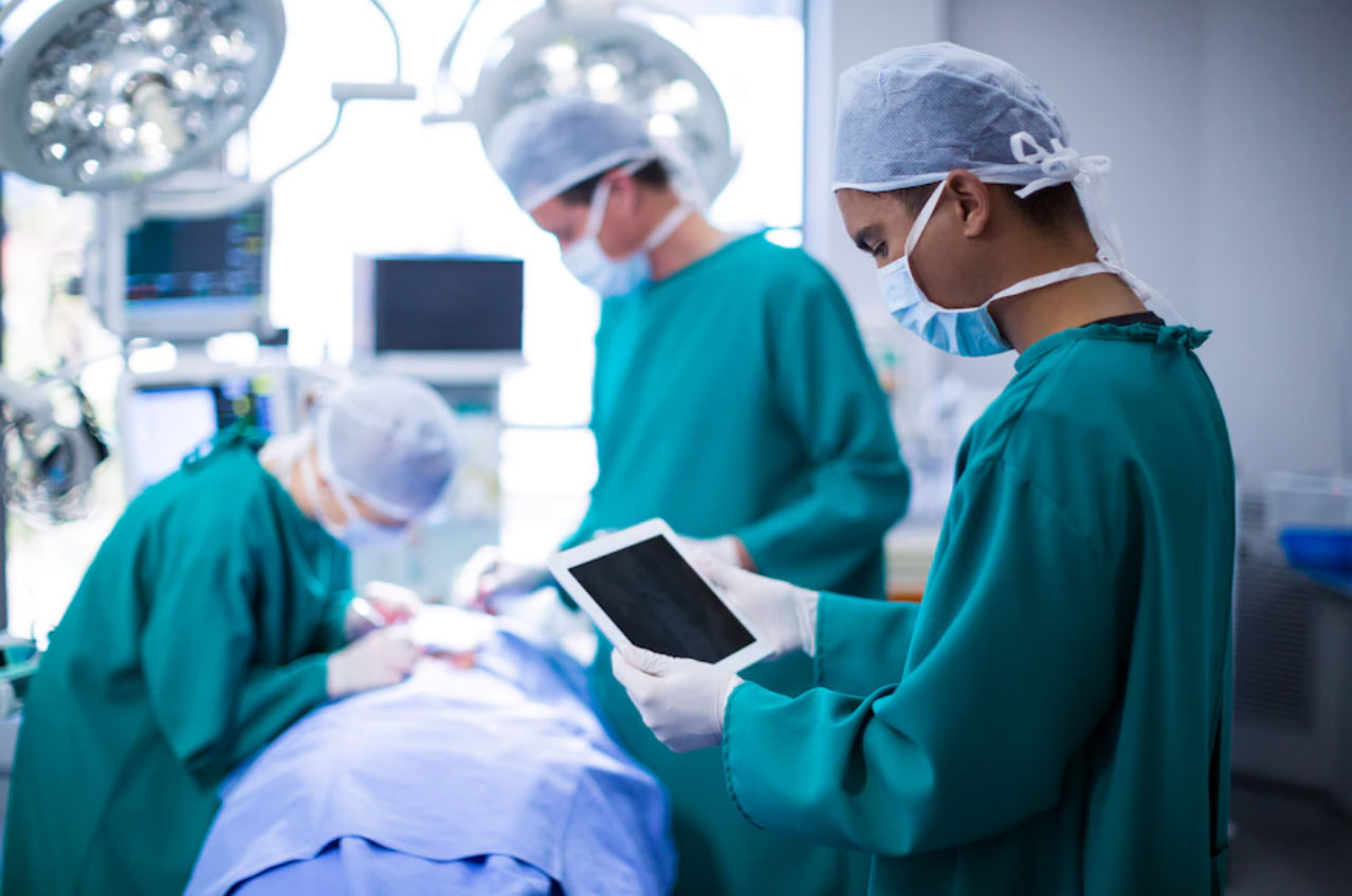 Reasons to Visit an Emergency Room Instead of an Urgent Care Clinic